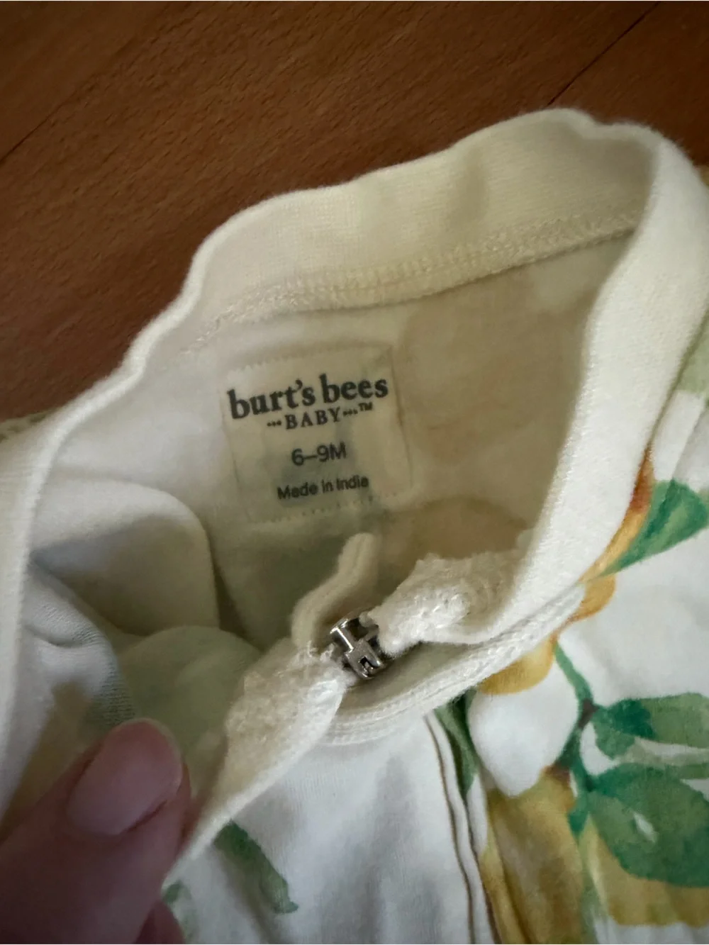 Burt's Bees Pink Floral & Yellow Lemon Foot-less Set